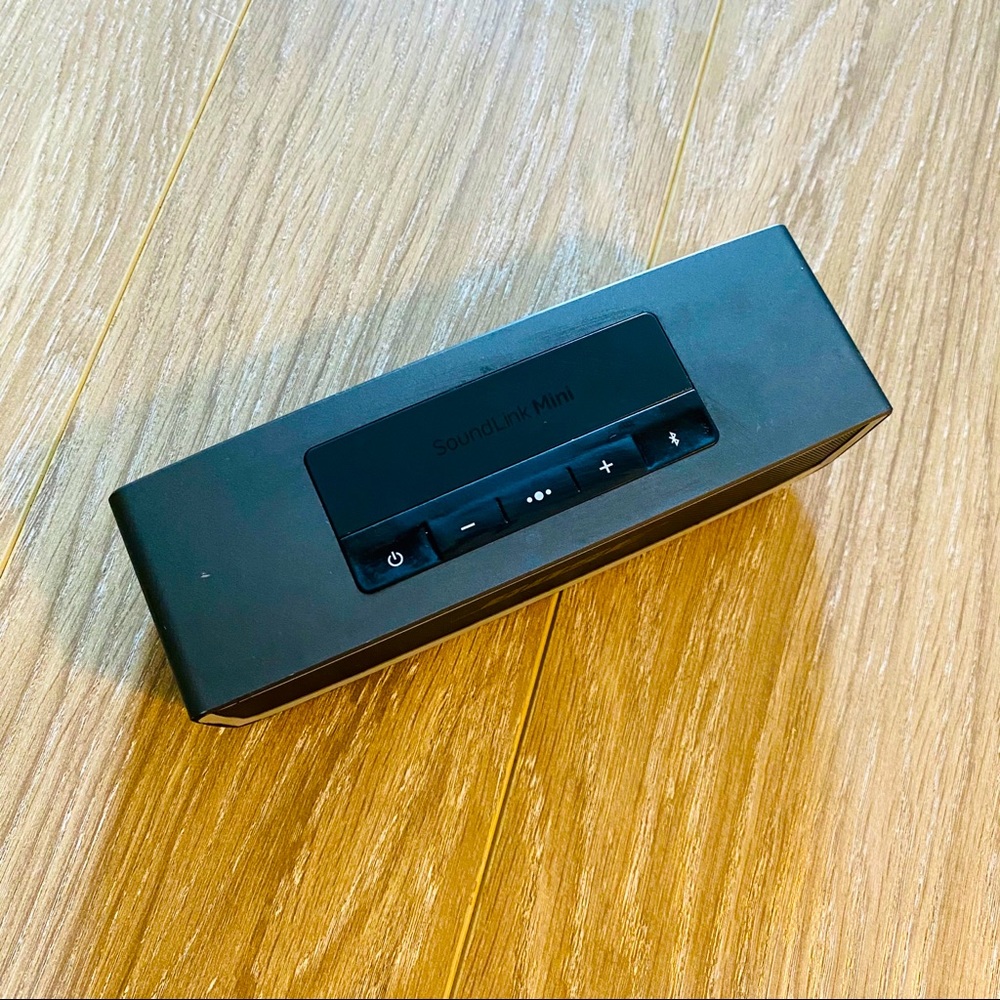Bose SoundLink Mini Black and Silver
